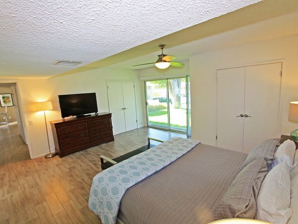 Palm Springs Home 984215
