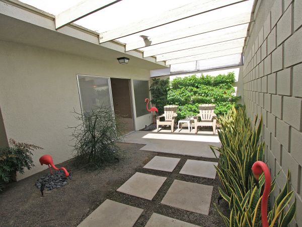 Palm Springs Home 984215