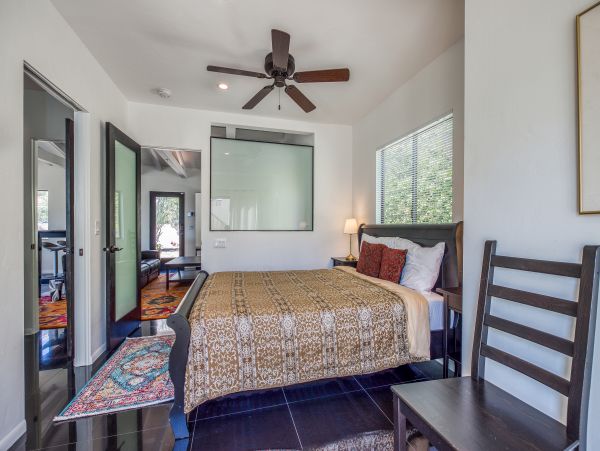 Palm Springs Home 984216