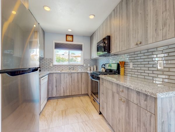 Palm Springs Home 984217