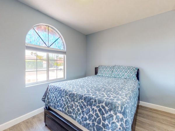 Palm Springs Home 984217