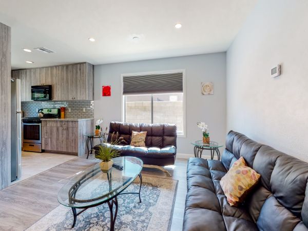 Palm Springs Home 984217