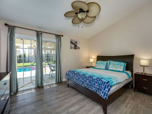 Palm Springs Home 984218
