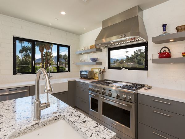Palm Springs Home 984219