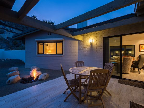 Palm Springs Home 984219