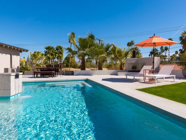 Palm Springs Home 984219