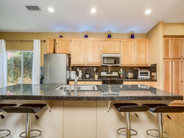 Palm Springs Home 984220