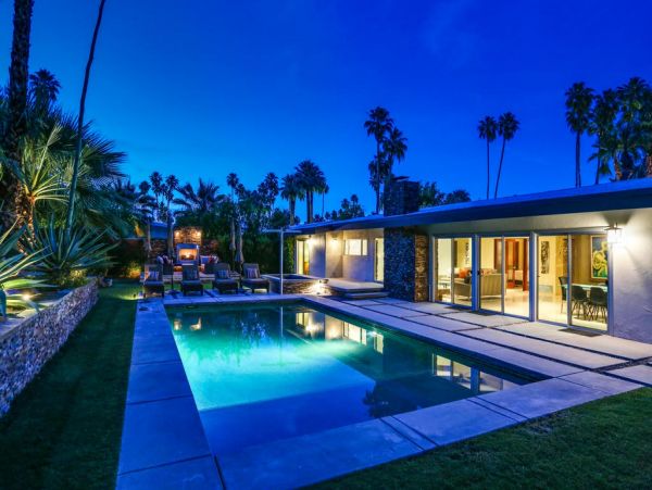 Palm Springs Home 984221
