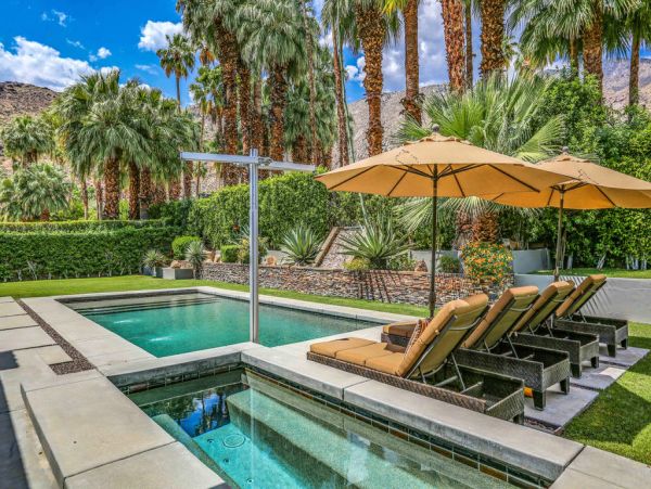 Palm Springs Home 984221