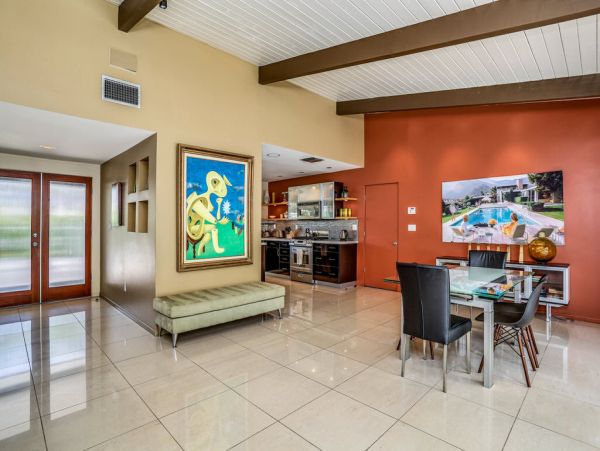 Palm Springs Home 984221