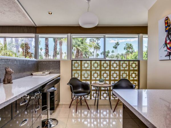 Palm Springs Home 984221
