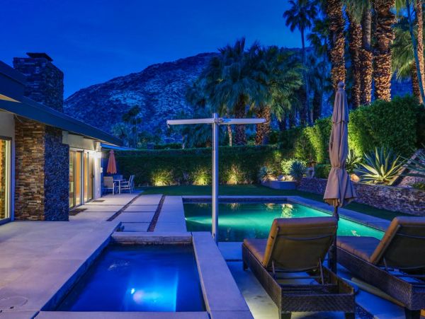 Palm Springs Home 984221