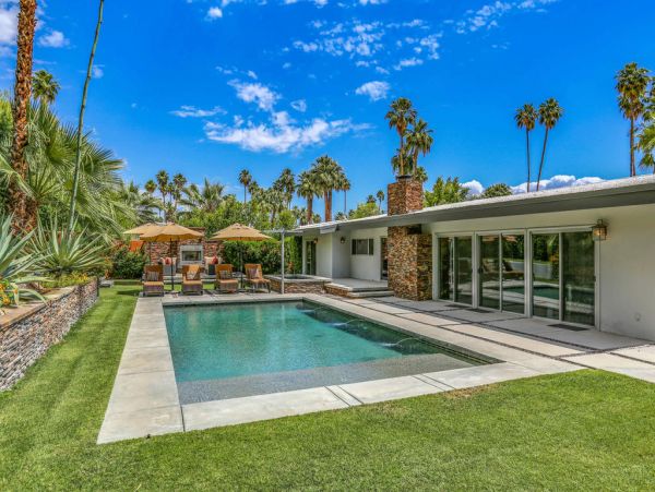 Palm Springs Home 984221