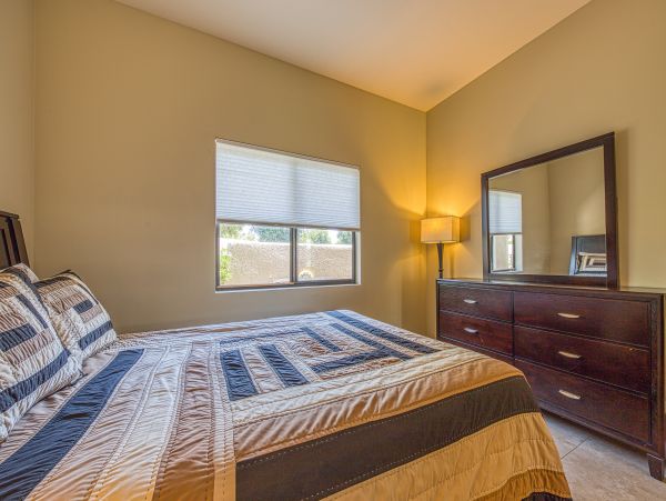 Palm Springs Home 984222
