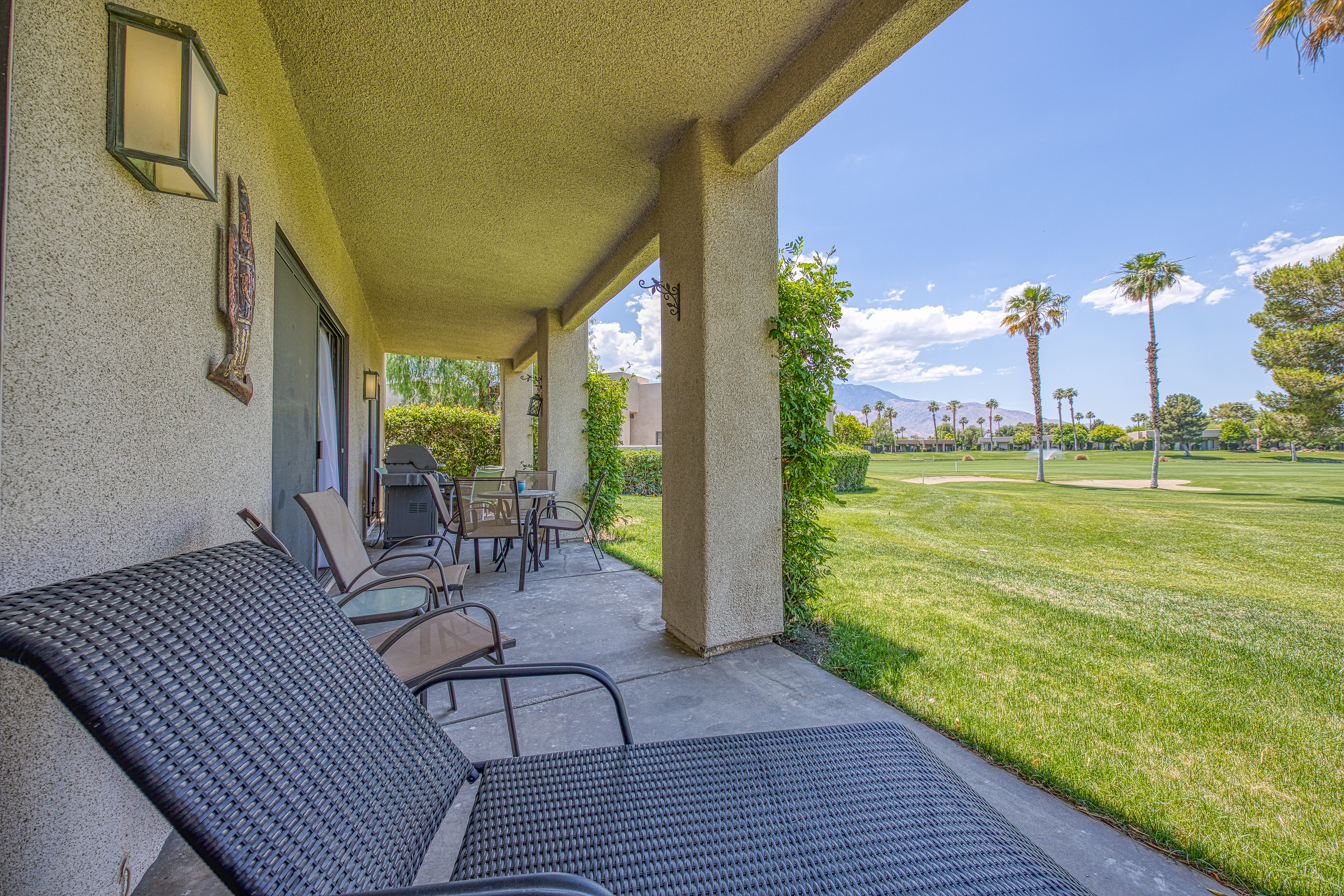 Palm Springs Home 984222