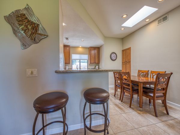 Palm Springs Home 984222