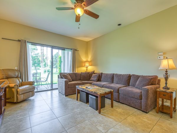 Palm Springs Home 984222