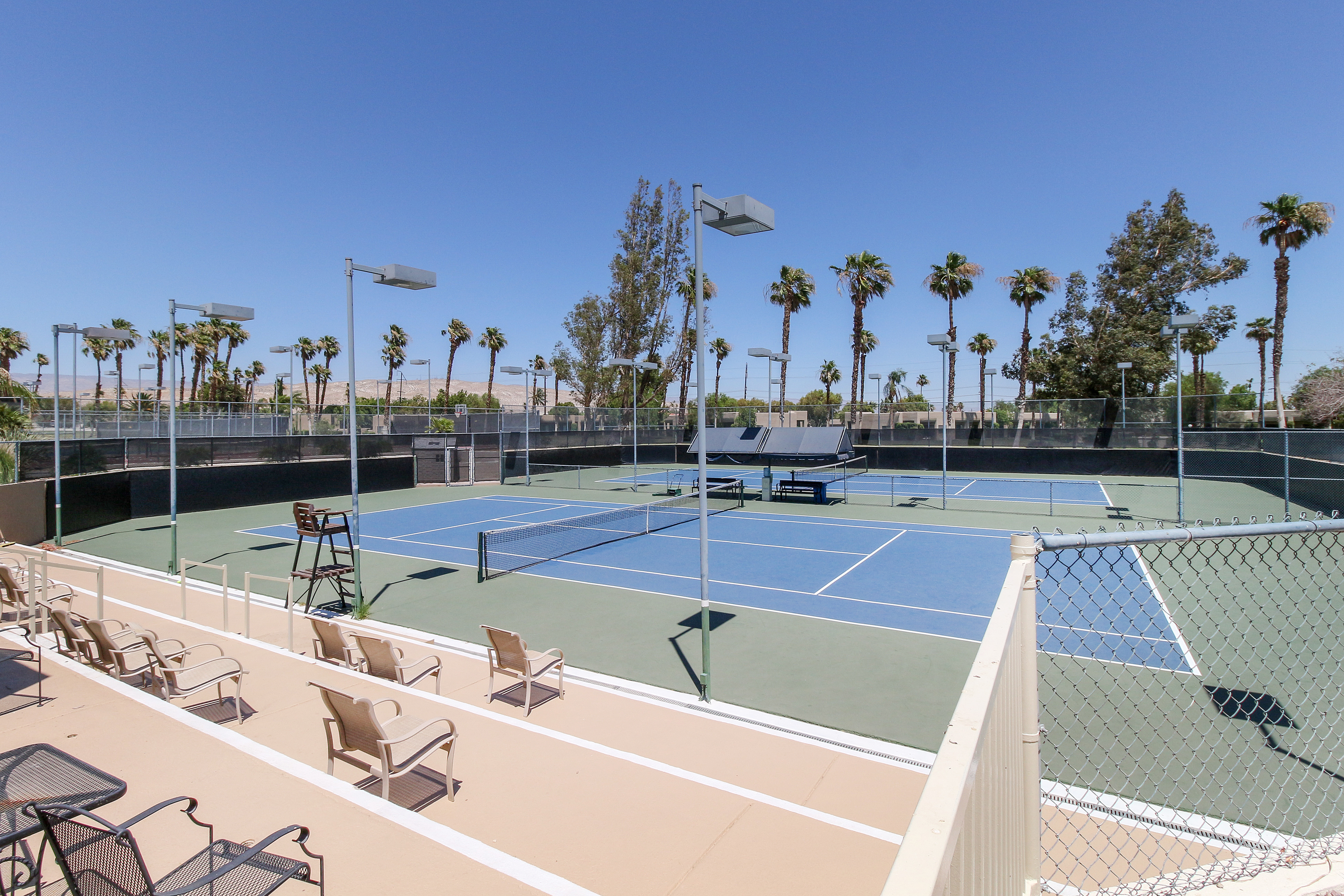Palm Springs Home 984222