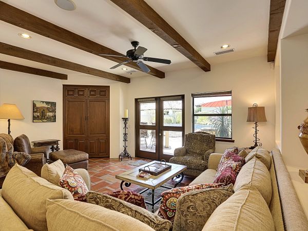 Palm Springs Home 984223