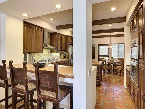 Palm Springs Home 984223
