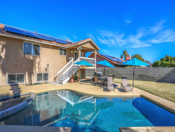 Palm Springs Home 984224
