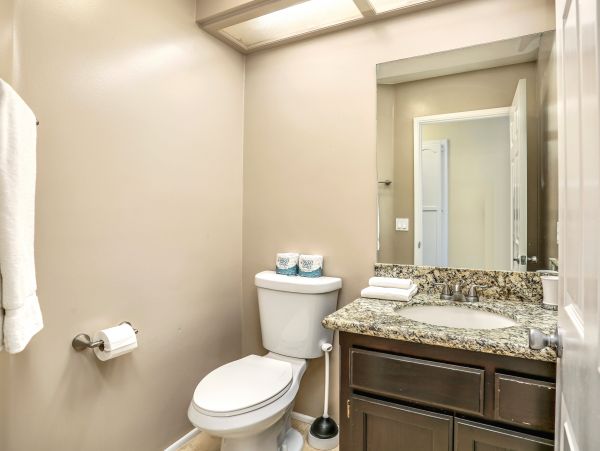 Palm Springs Home 984224