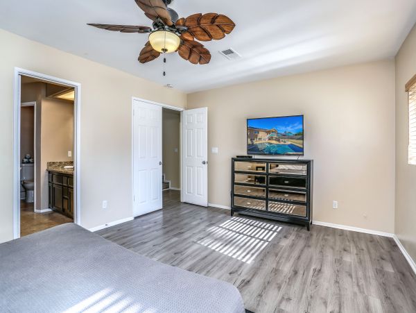 Palm Springs Home 984224