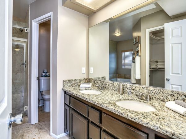 Palm Springs Home 984224