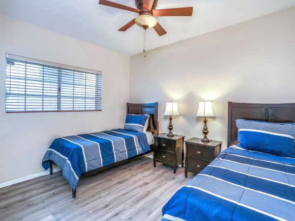 Palm Springs Home 984224