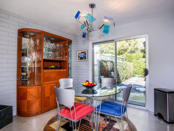 Palm Springs Home 984225