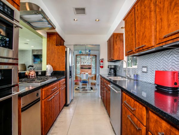 Palm Springs Home 984225