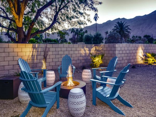 Palm Springs Home 984227