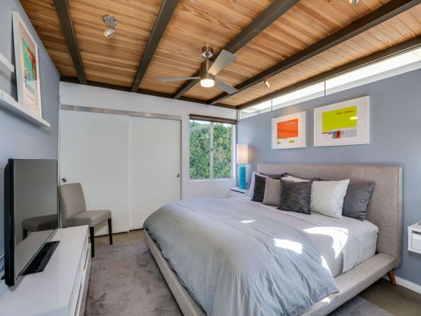 Palm Springs Home 984227