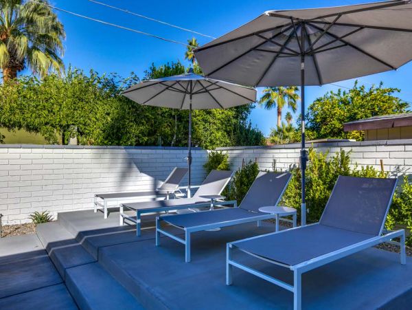 Palm Springs Home 984227