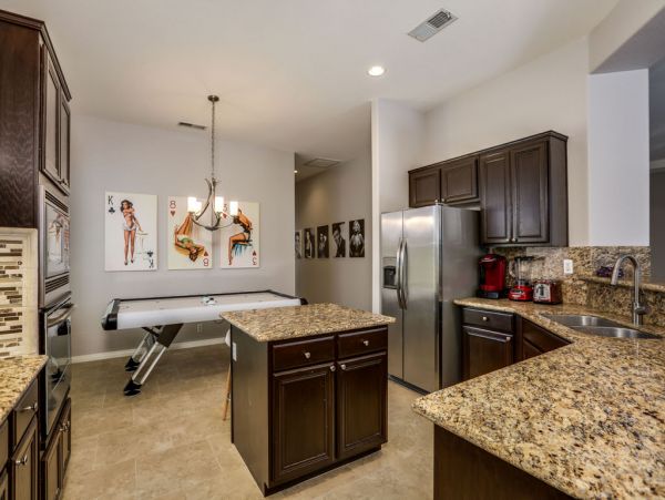 Palm Springs Home 984229
