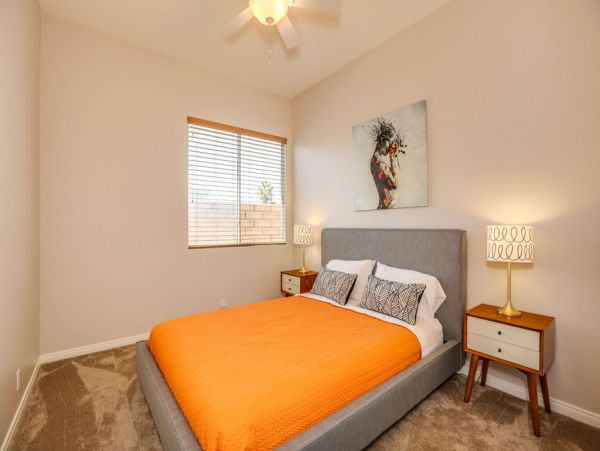 Palm Springs Home 984229