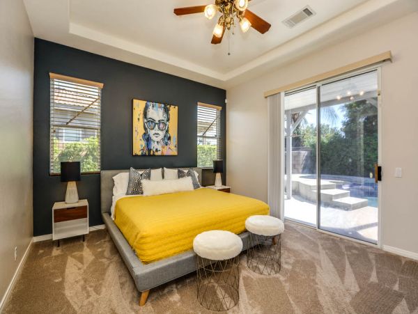 Palm Springs Home 984229