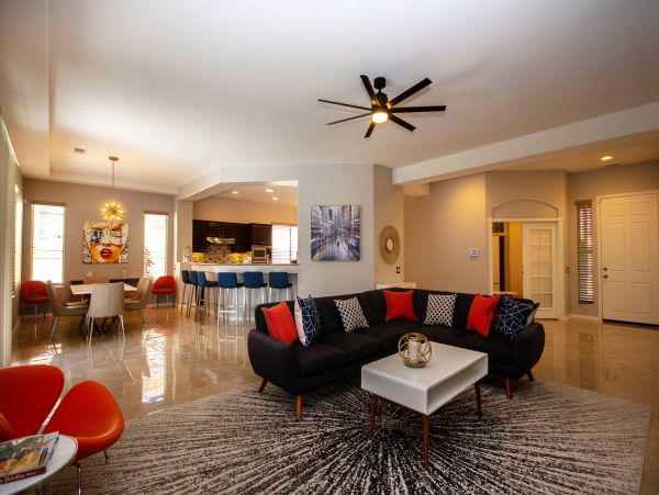 Palm Springs Home 984229