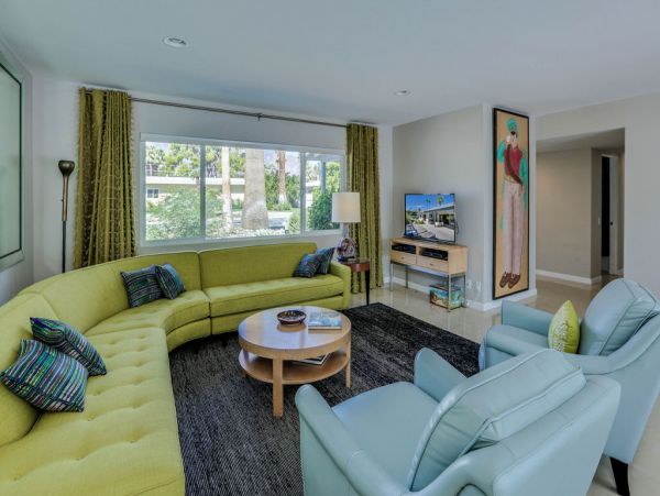 Palm Springs Home 984230