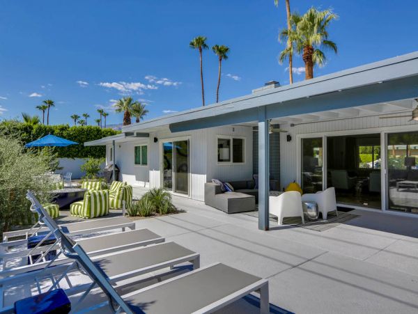 Palm Springs Home 984230