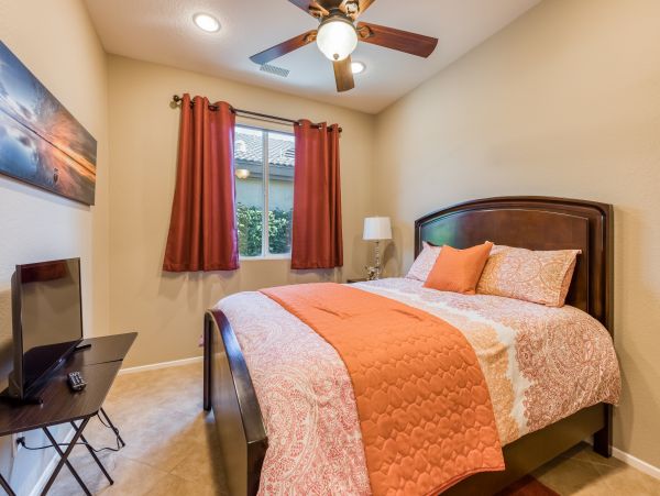 Palm Springs Home 984232