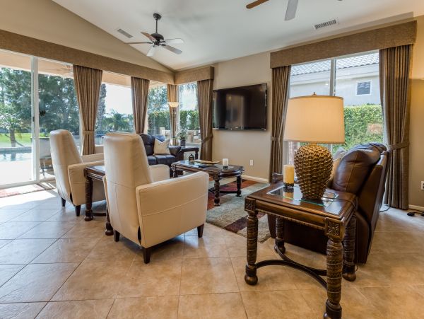 Palm Springs Home 984232