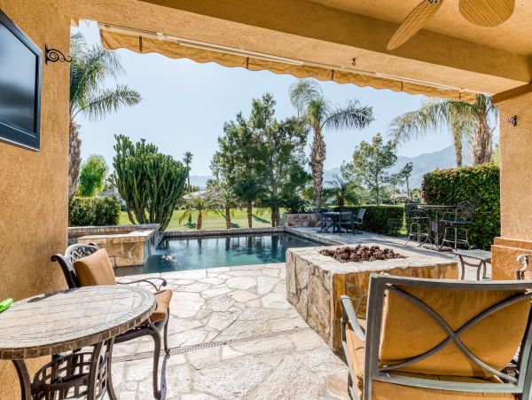 Palm Springs Home 984232