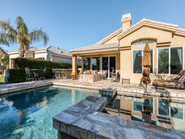 Palm Springs Home 984232