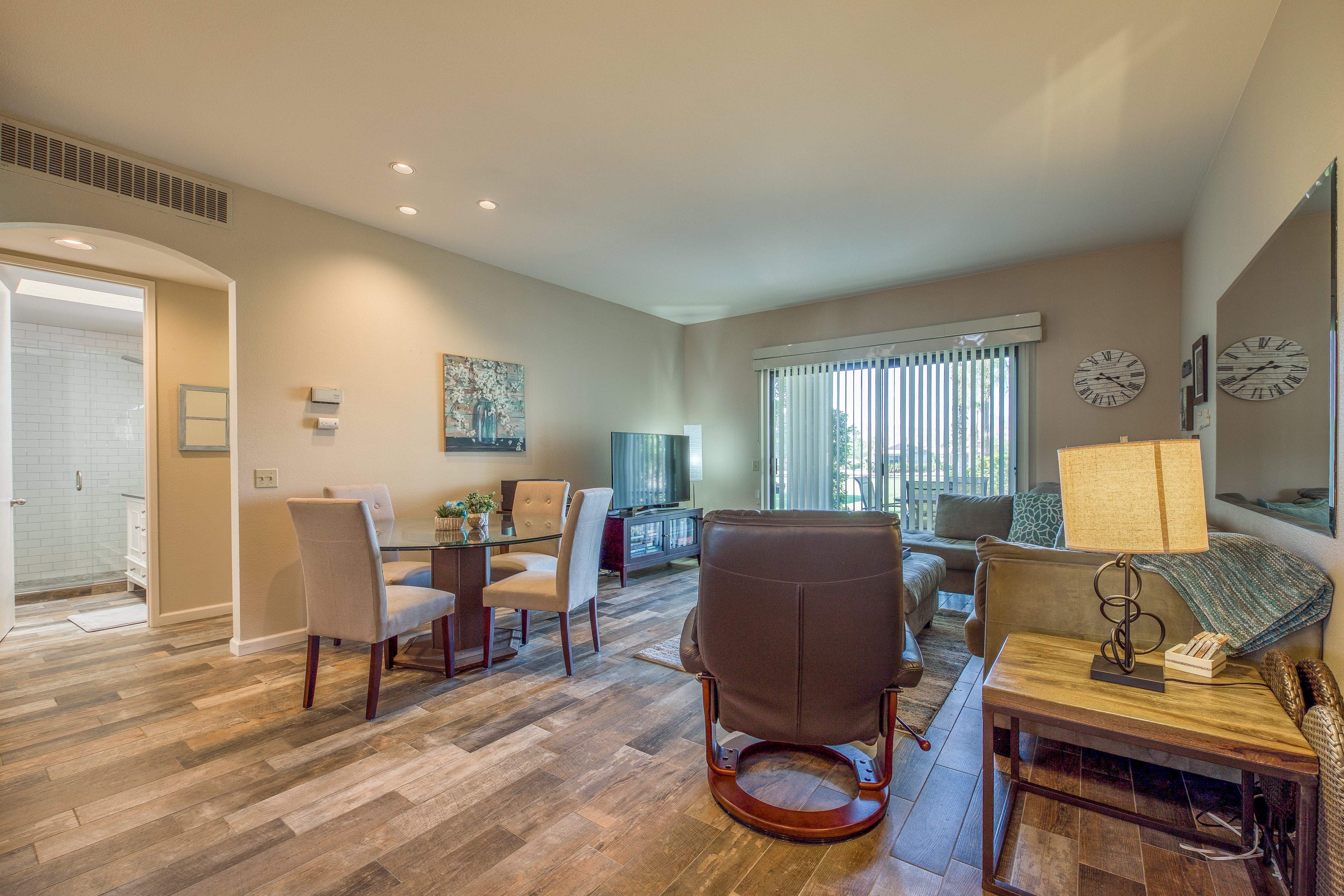 Palm Springs Home 984233