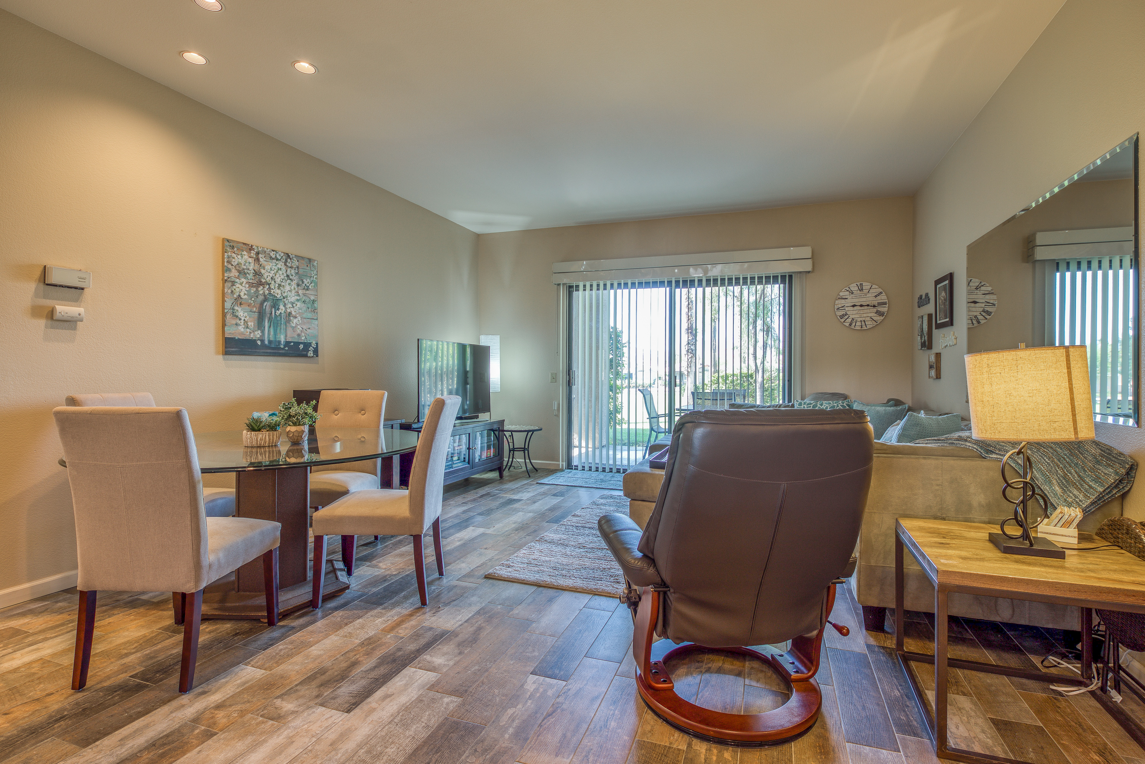 Palm Springs Home 984233