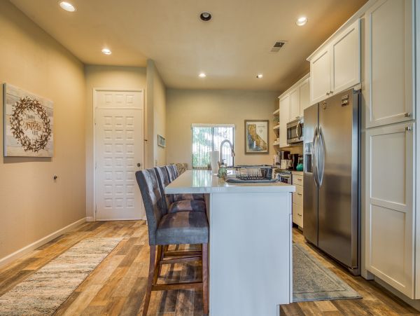 Palm Springs Home 984233