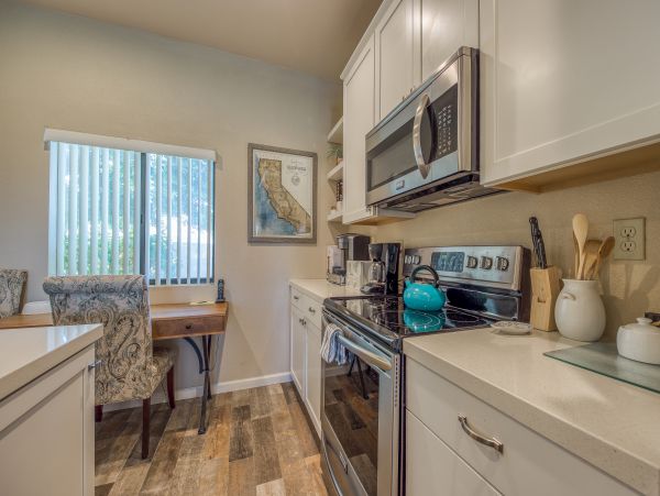 Palm Springs Home 984233