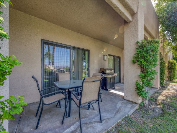 Palm Springs Home 984233