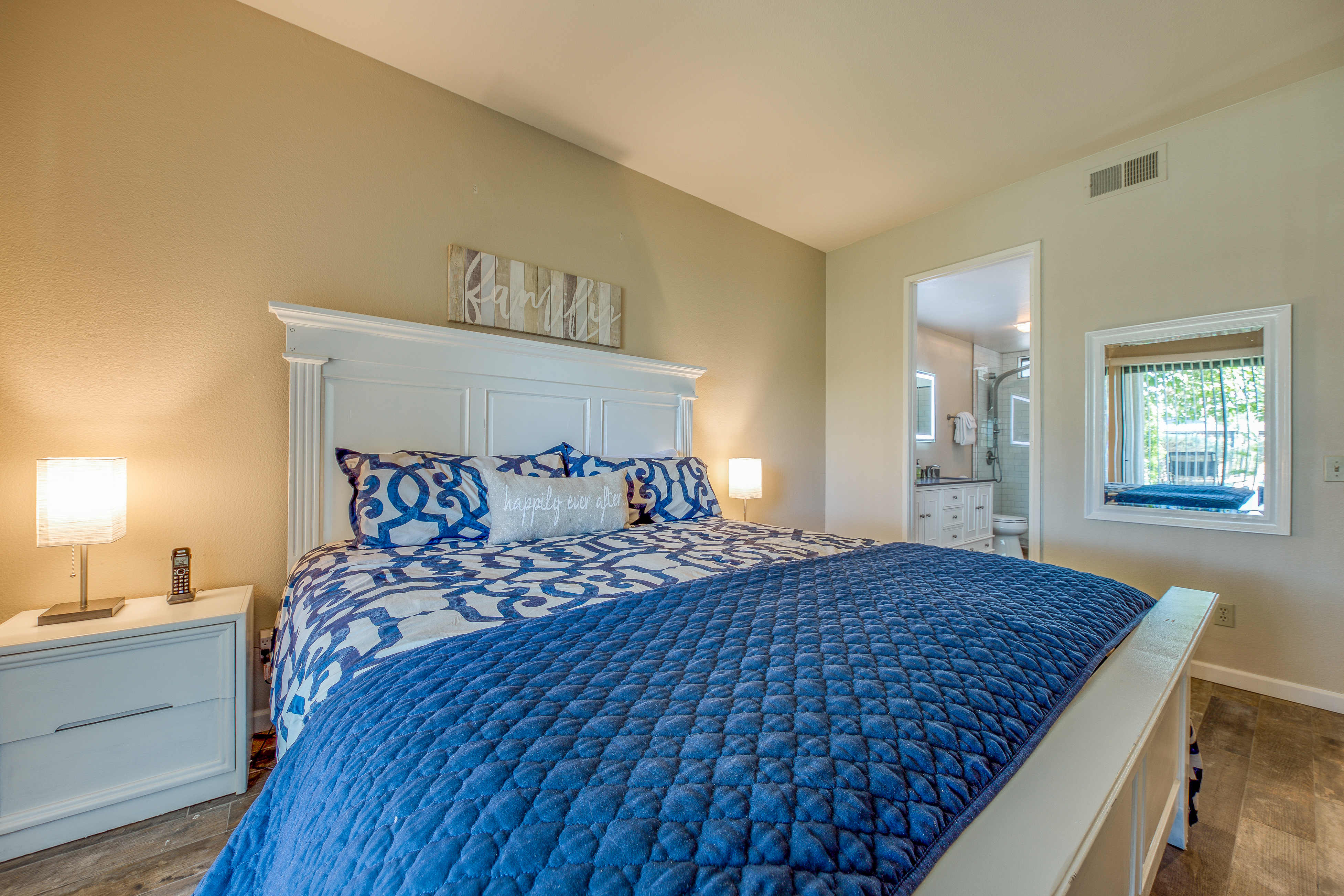 Palm Springs Home 984233